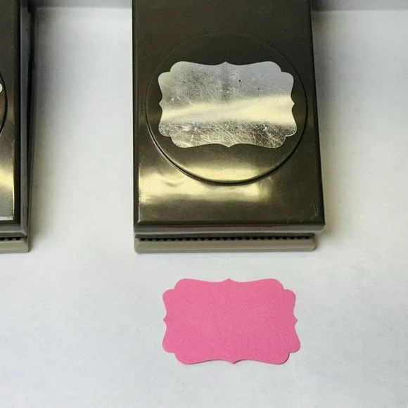 Stampin' Up! Locking Paper Punch LOT of 4 Tags Arrows Cupcake Scrapbook Cards - Picture 5 of 11